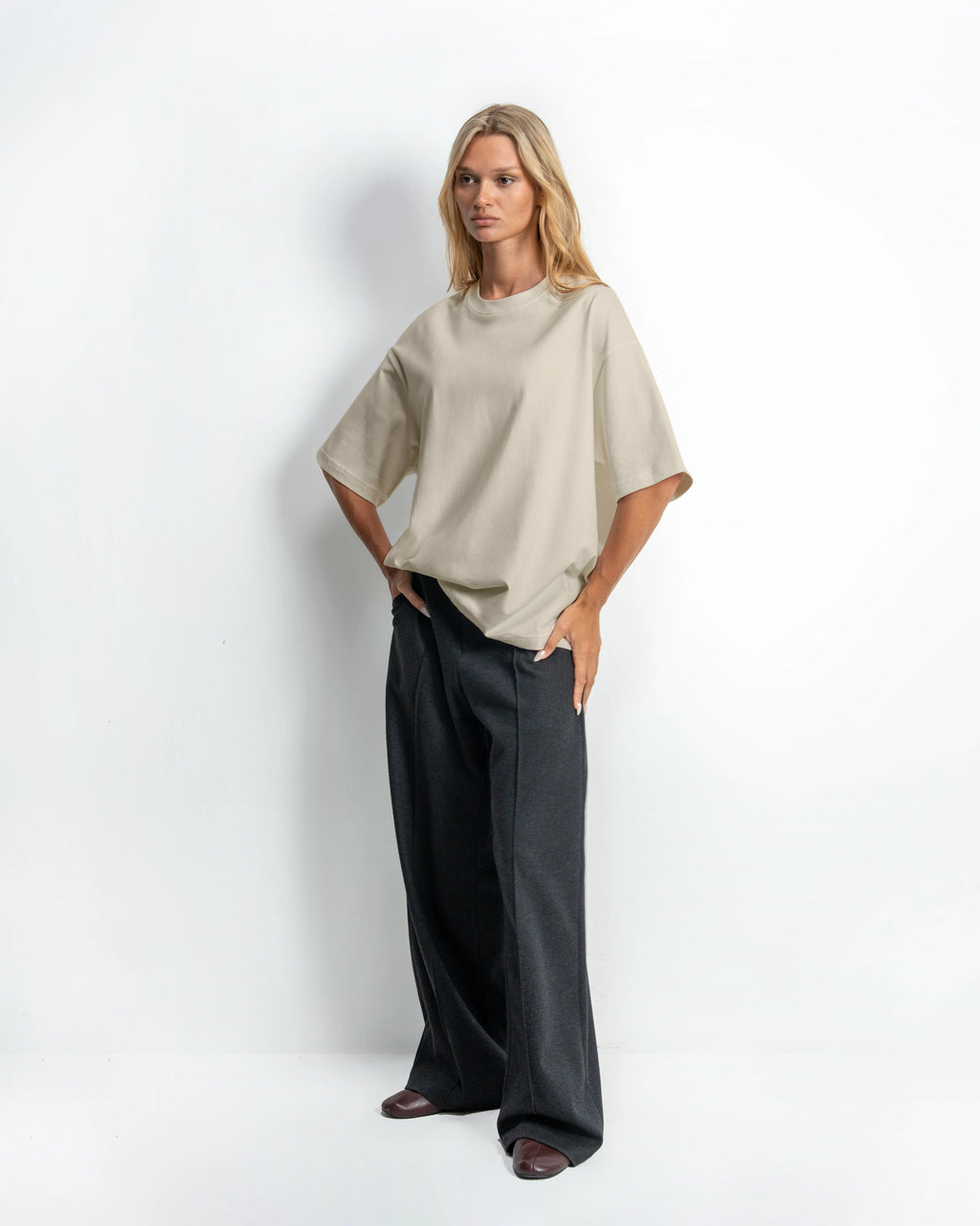 Relaxed Model 1 #Light Beige