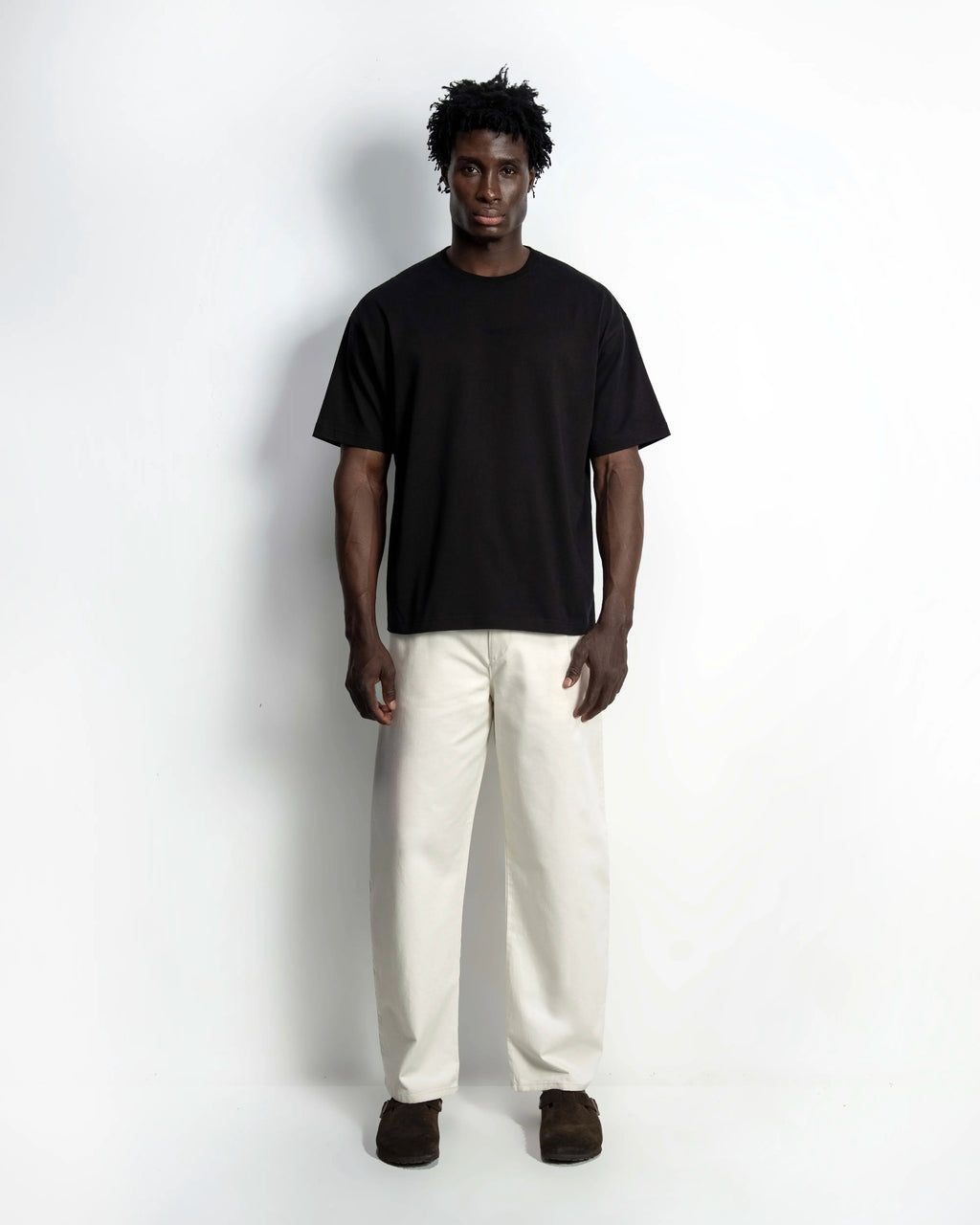 Relaxed Model 4 #Black
