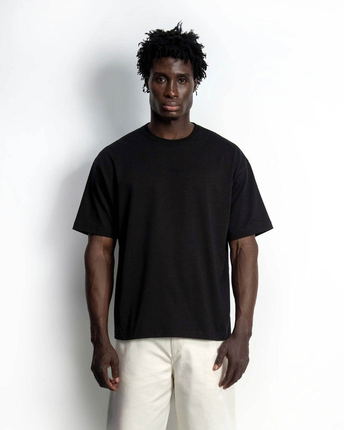 Relaxed Model 3 #Black