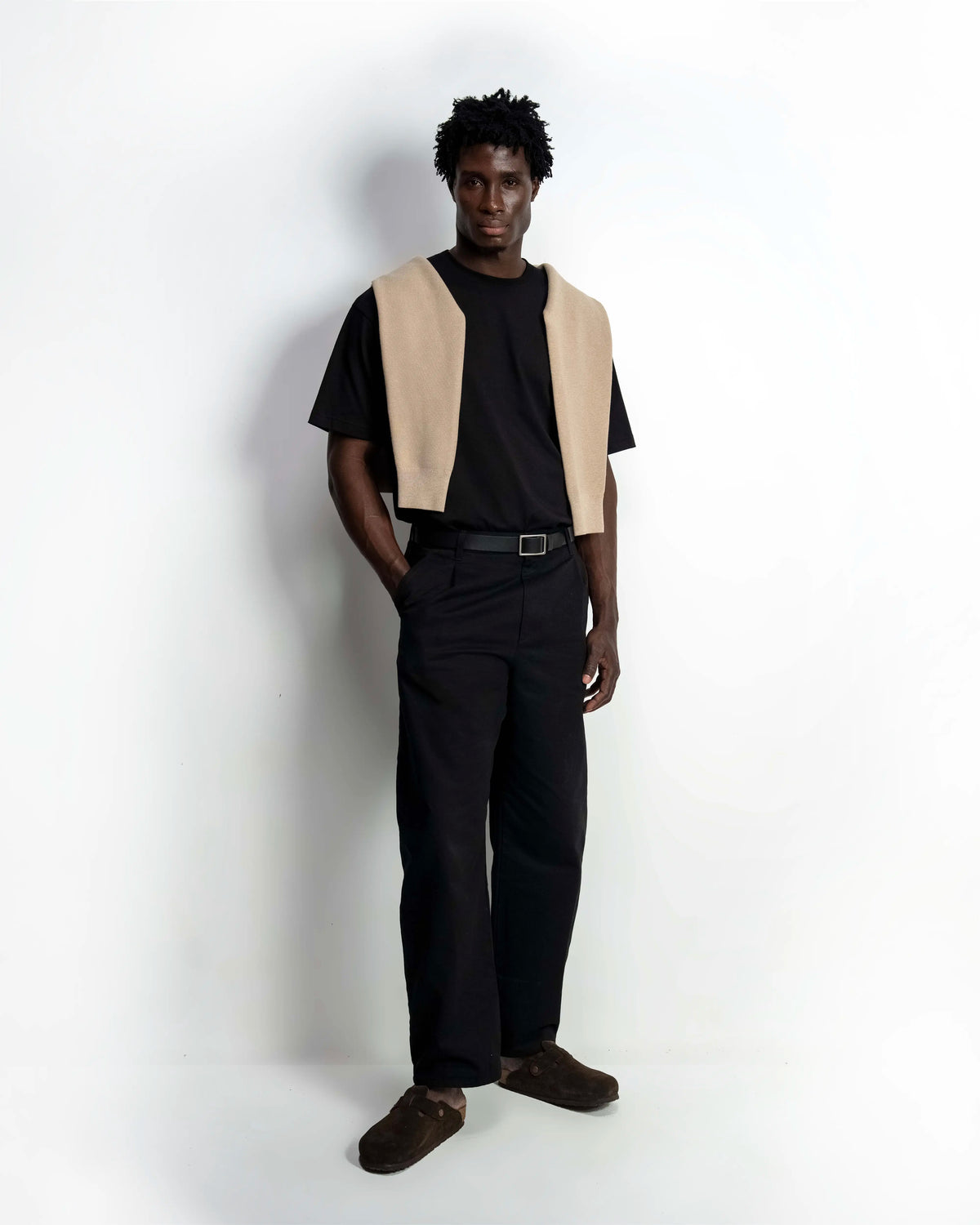 Relaxed Model 6 #Black