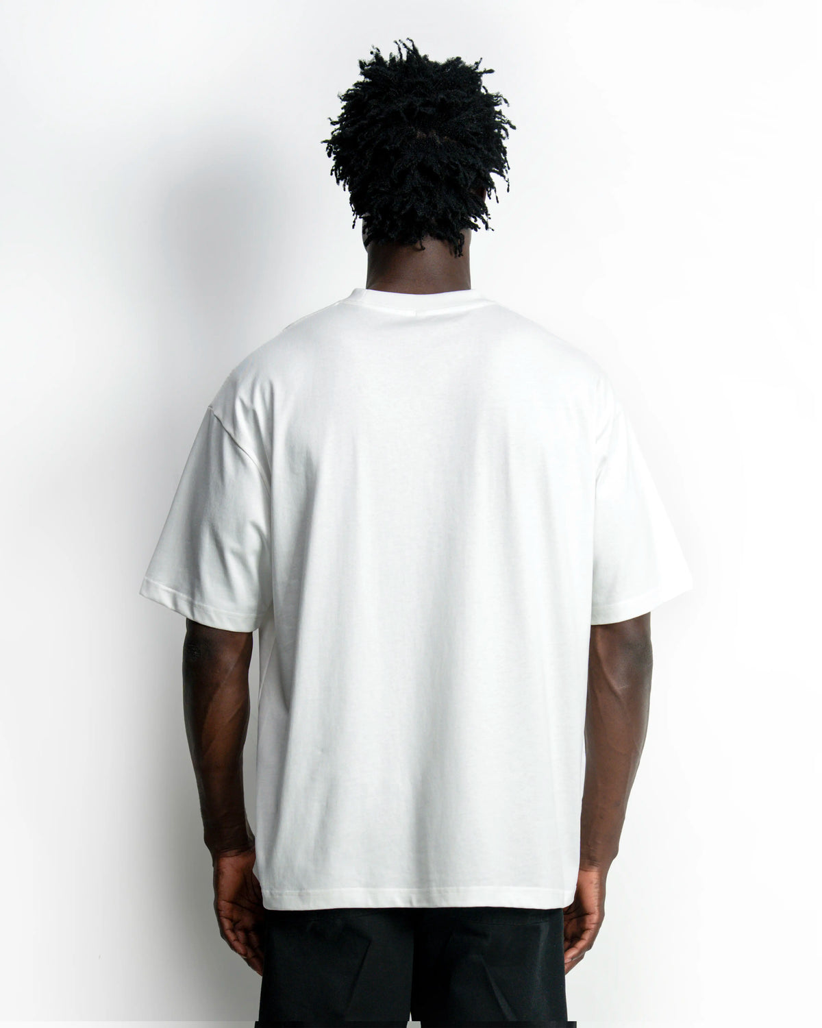 Relaxed Model 1 #White